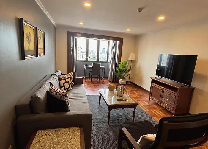 Chic Escape & Fast Wifi Apartment Bangkok
