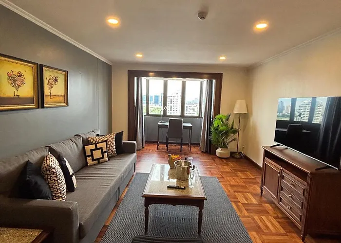 Apartment Chic Escape & Fast Wifi *