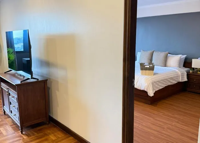 Chic Escape & Fast Wifi Apartment Bangkok